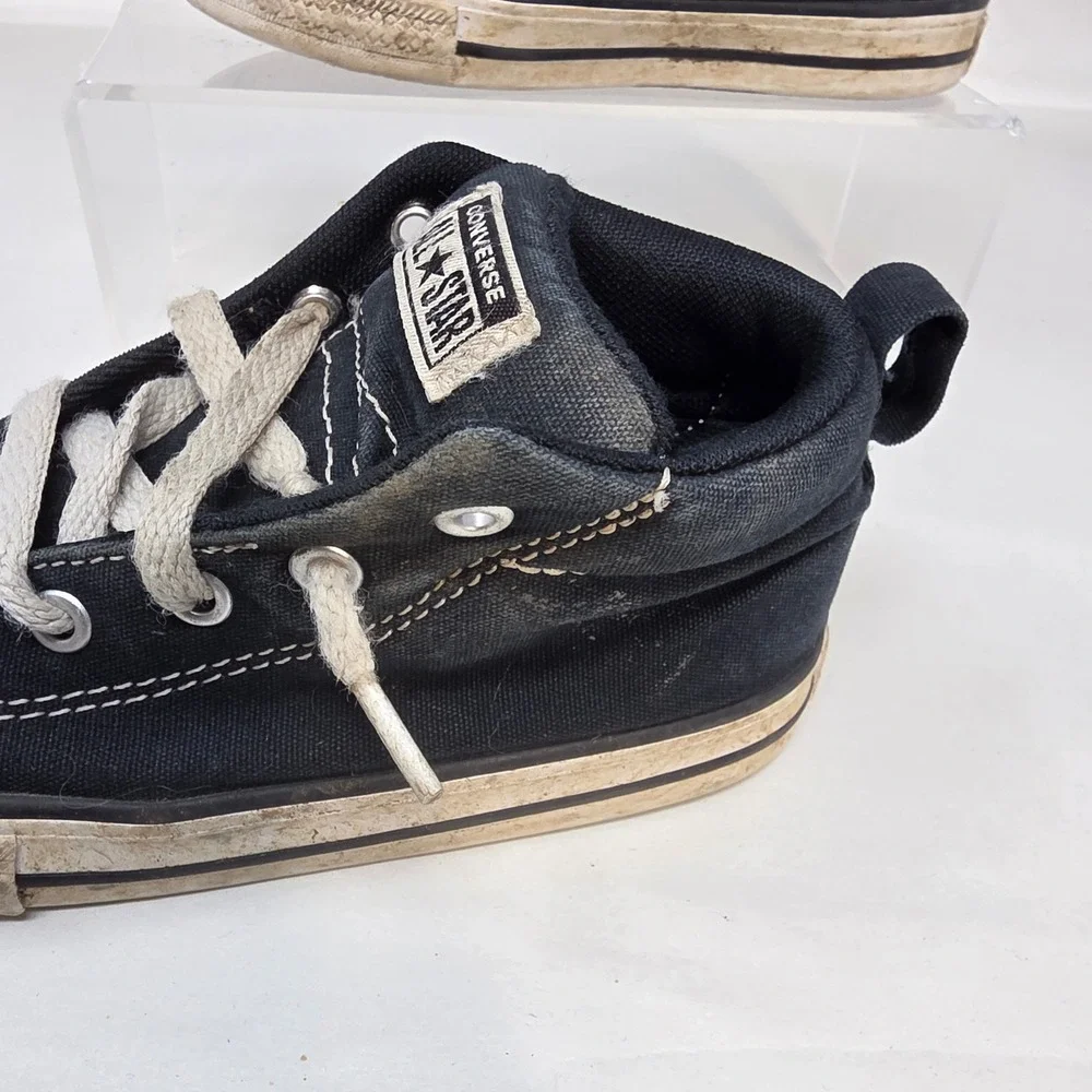 Converse ships from